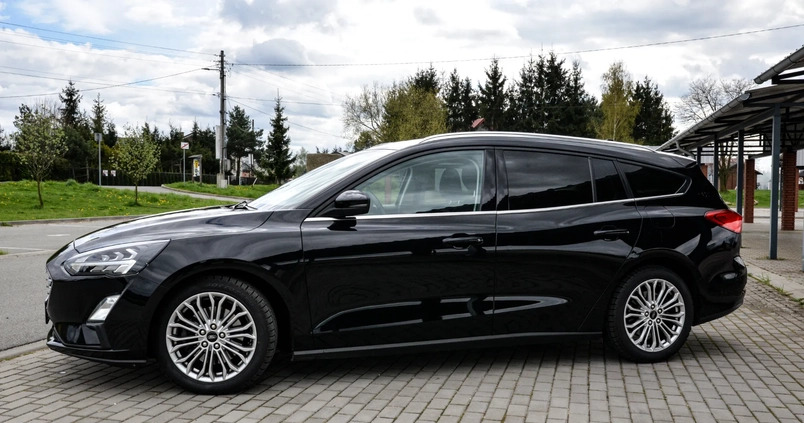 Ford Focus cena 63990 przebieg: 143600, rok produkcji 2019 z Cedynia małe 466